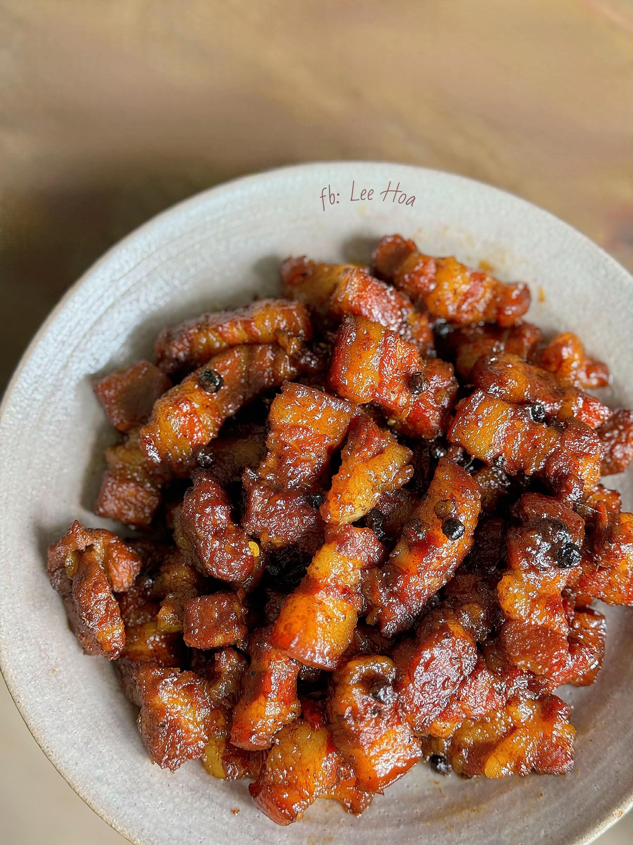 Ba Chỉ Kho Tiêu Đậm Đà, Thịt Mềm Ngọt Ngào