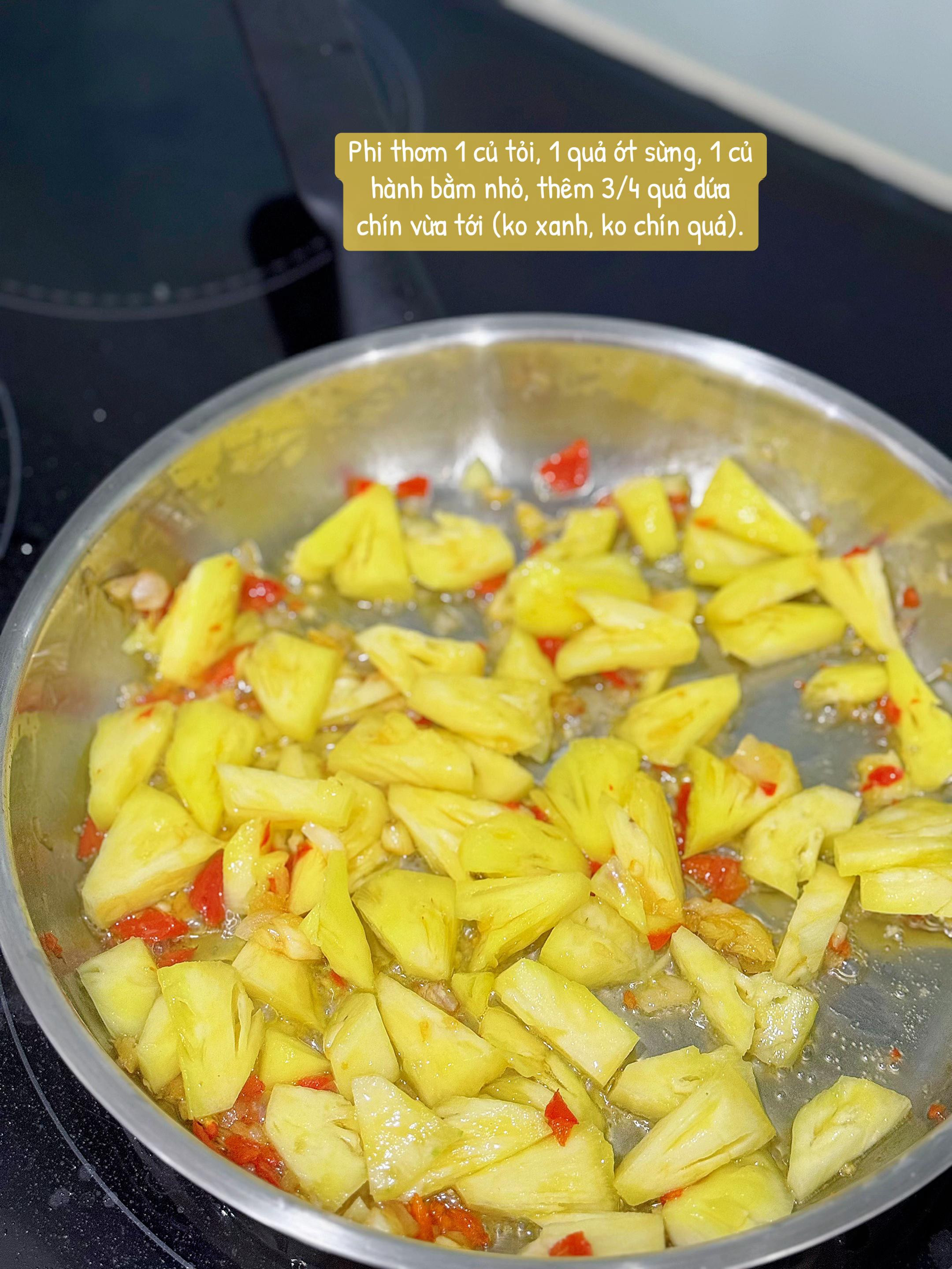 Ba Chỉ Rim Dứa Chua Ngọt Mê Say