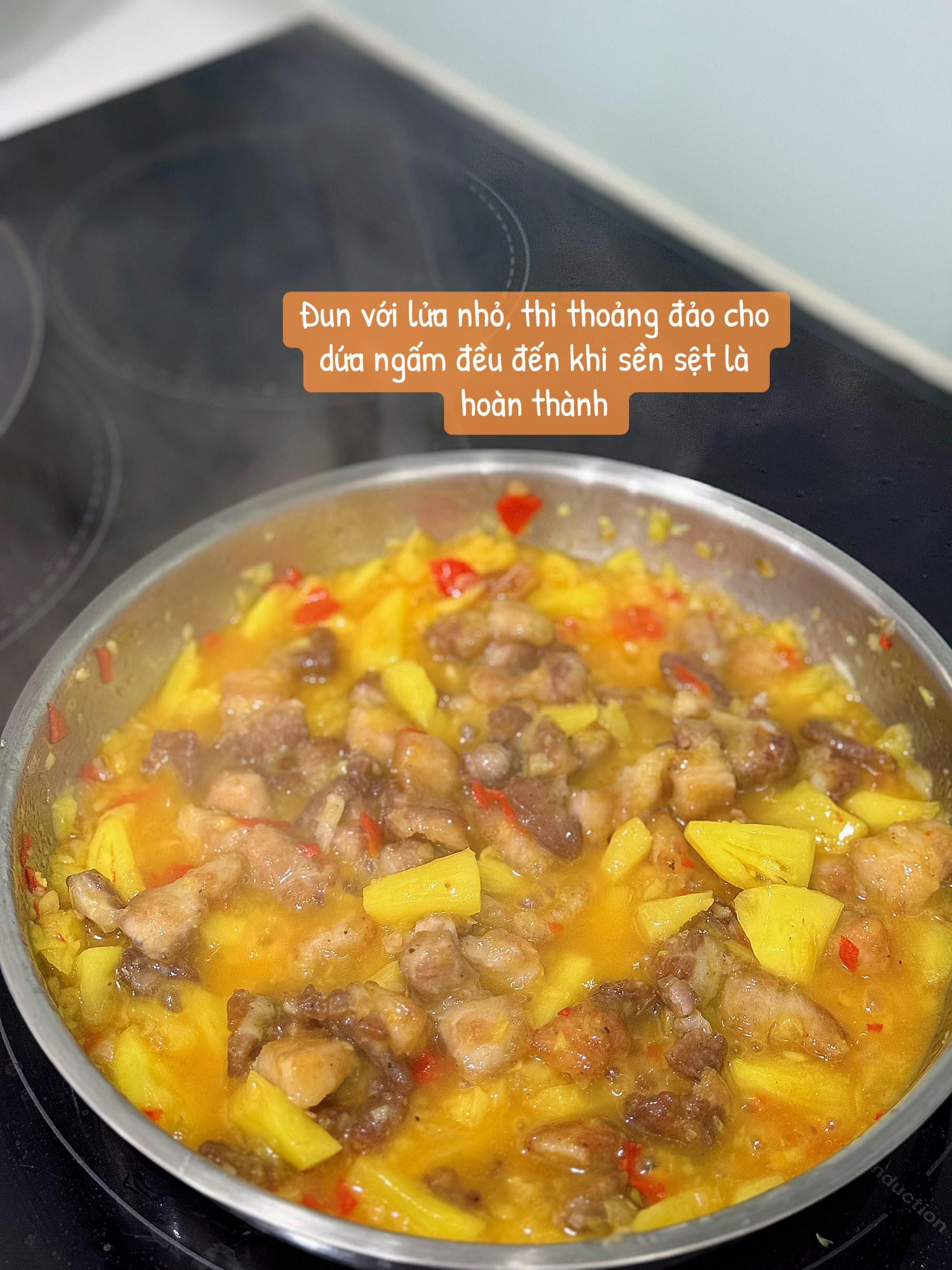 Ba Chỉ Rim Dứa Chua Ngọt Mê Say