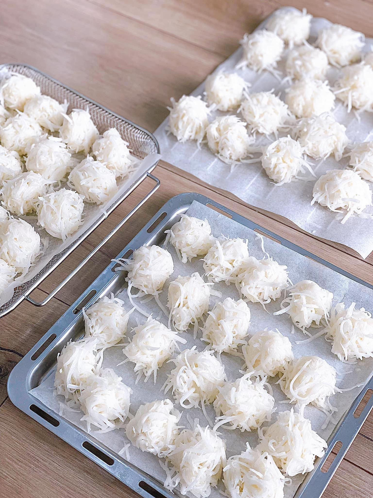 Bánh Dừa Giòn Tan - Hương Vị Nồng Nàn