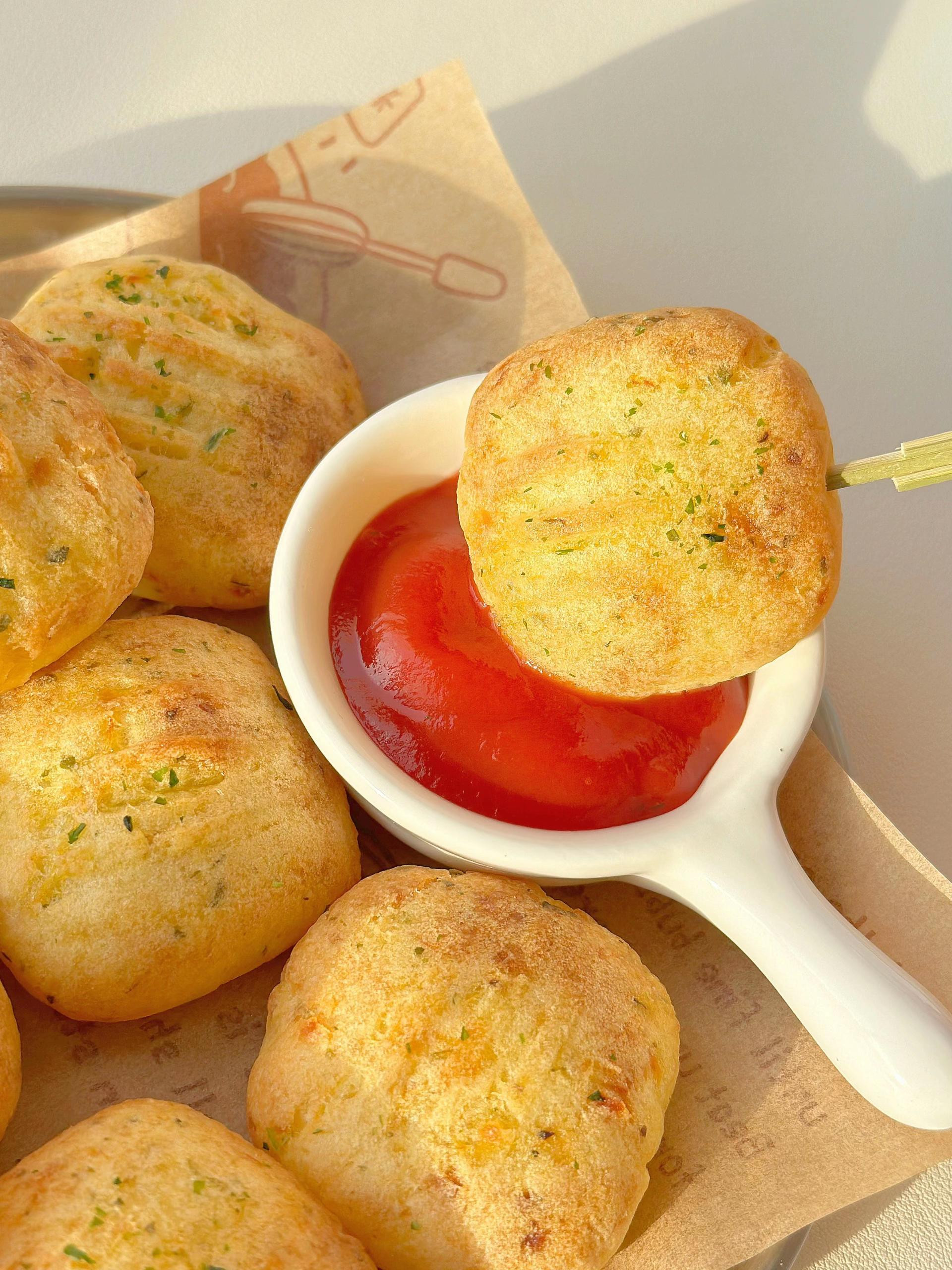 Bánh Khoai Tây Giòn Tan, Thơm Lừng Dễ Làm