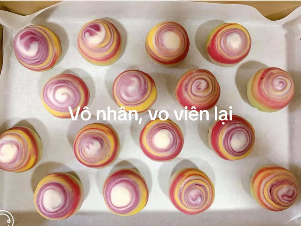 Bánh Trung Thu Ngàn Lớp Nhân Đậu Đỏ Thơm Ngọt