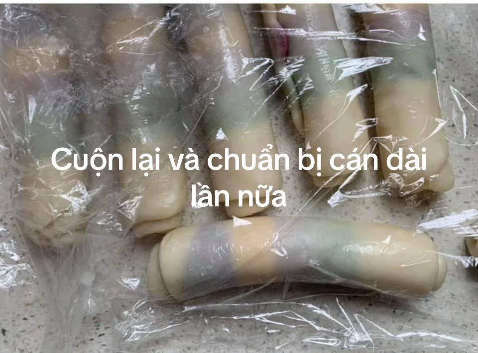 Bánh Trung Thu Ngàn Lớp Nhân Đậu Đỏ Thơm Ngọt