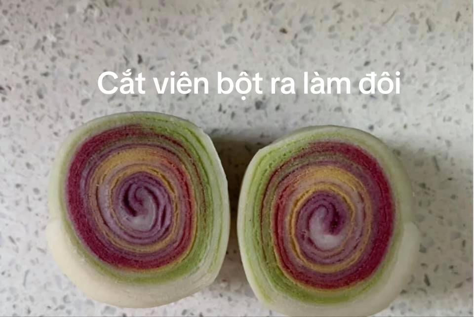 Bánh Trung Thu Ngàn Lớp Nhân Đậu Đỏ Thơm Ngọt