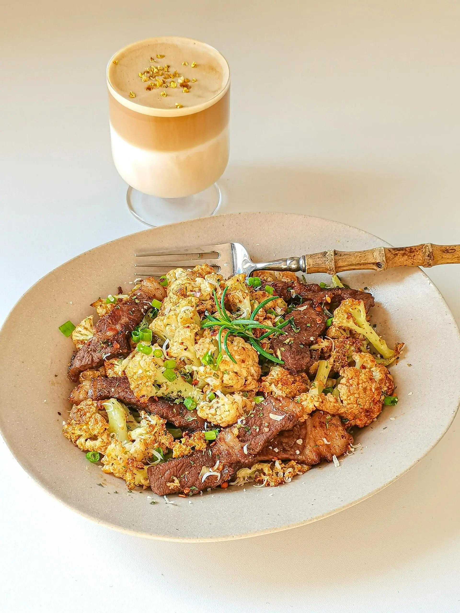 BEEFSTEAK SÚP LƠ TRẮNG