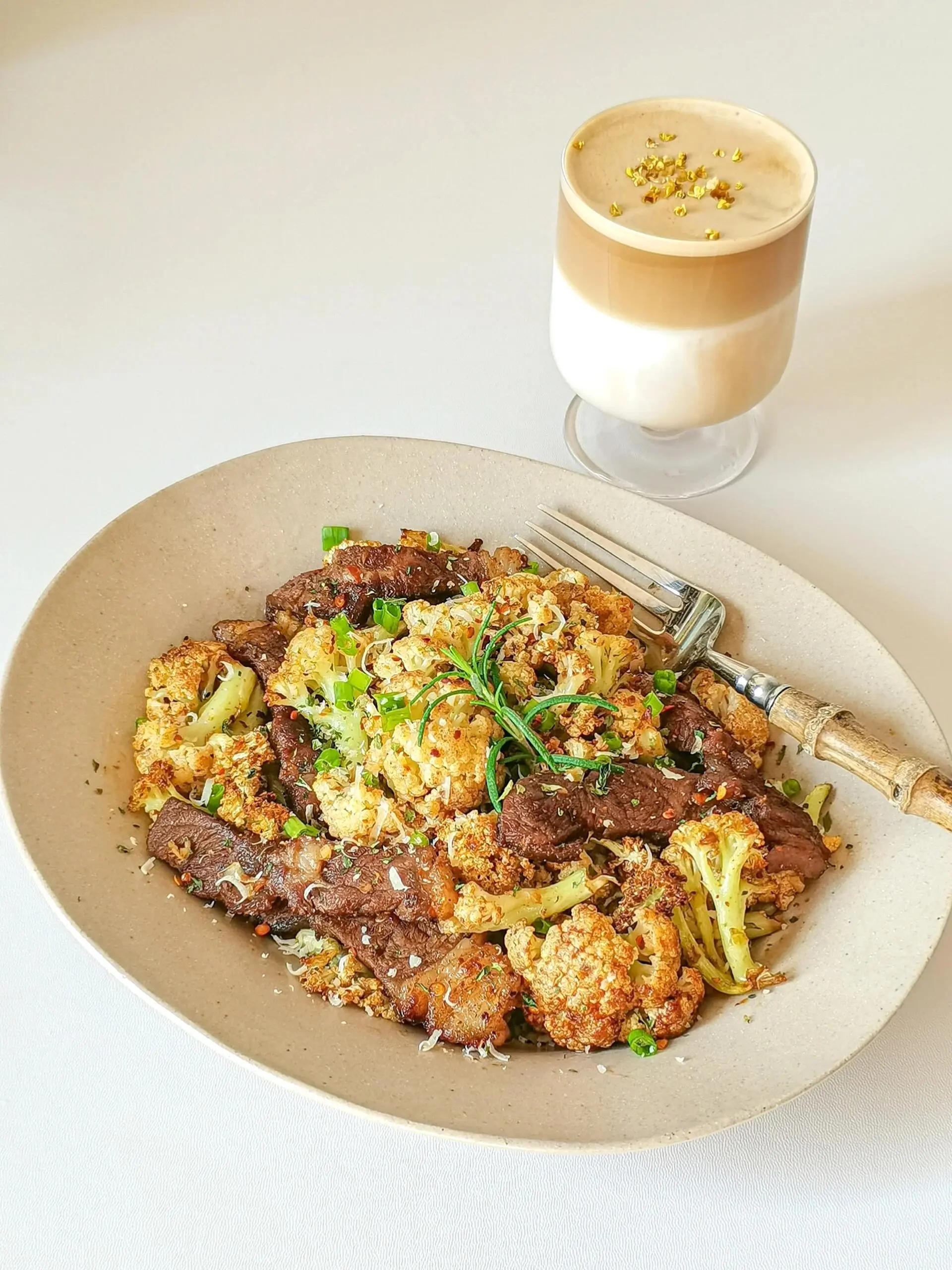 BEEFSTEAK SÚP LƠ TRẮNG