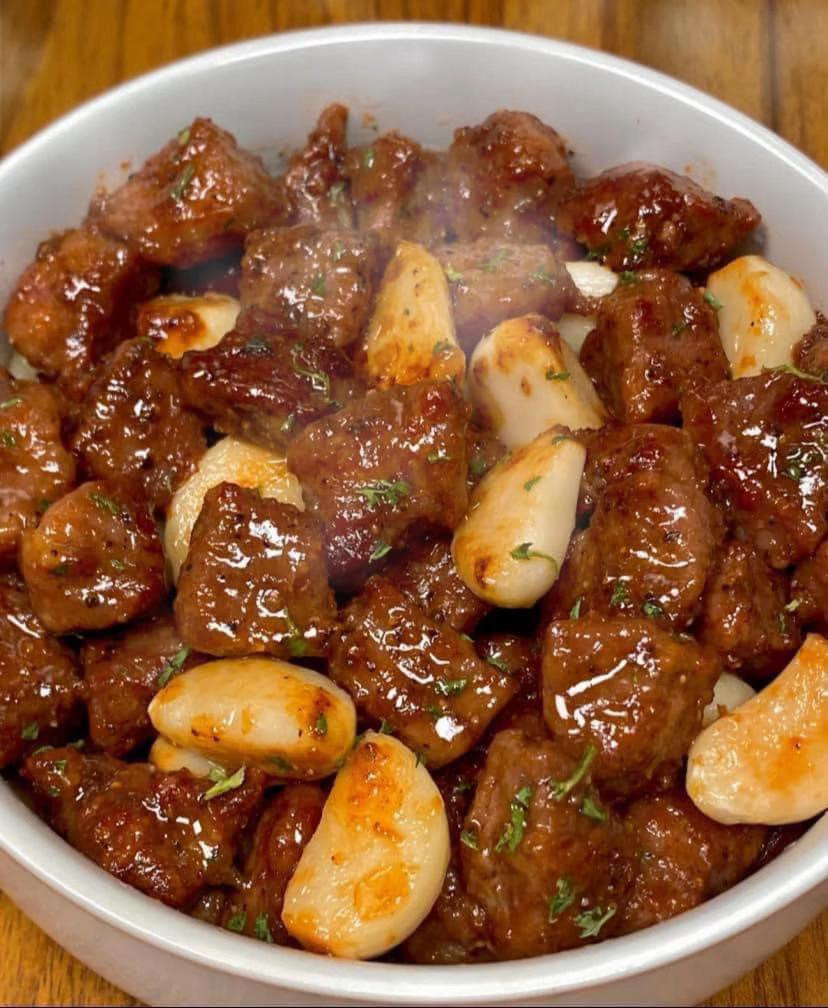 Bò Sốt Tiêu Đen Tỏi Nồng Nàn, Mềm Mại