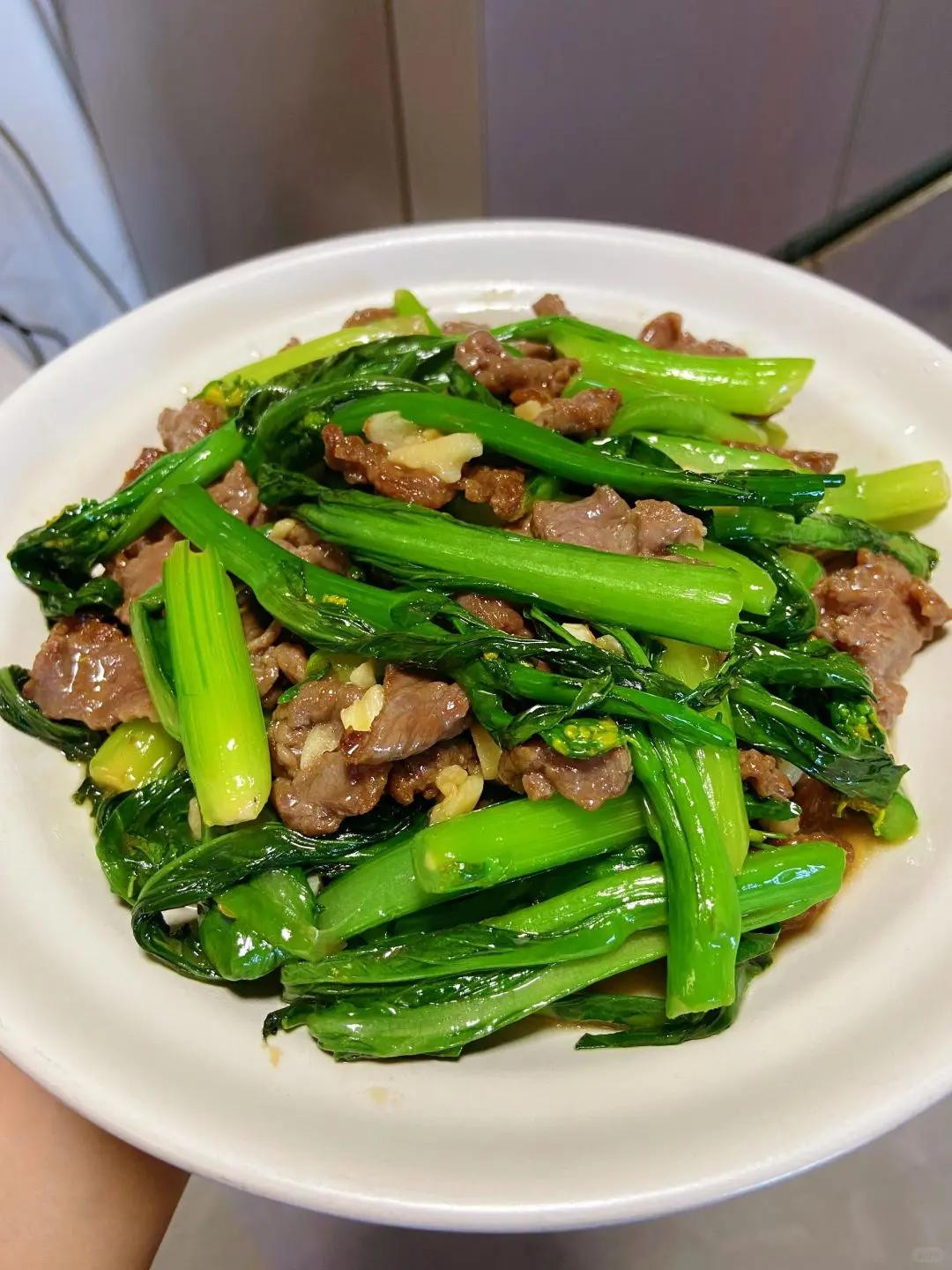 Bò Xào Cải Ngồng Thơm Ngon Đậm Đà Vị Tỏi