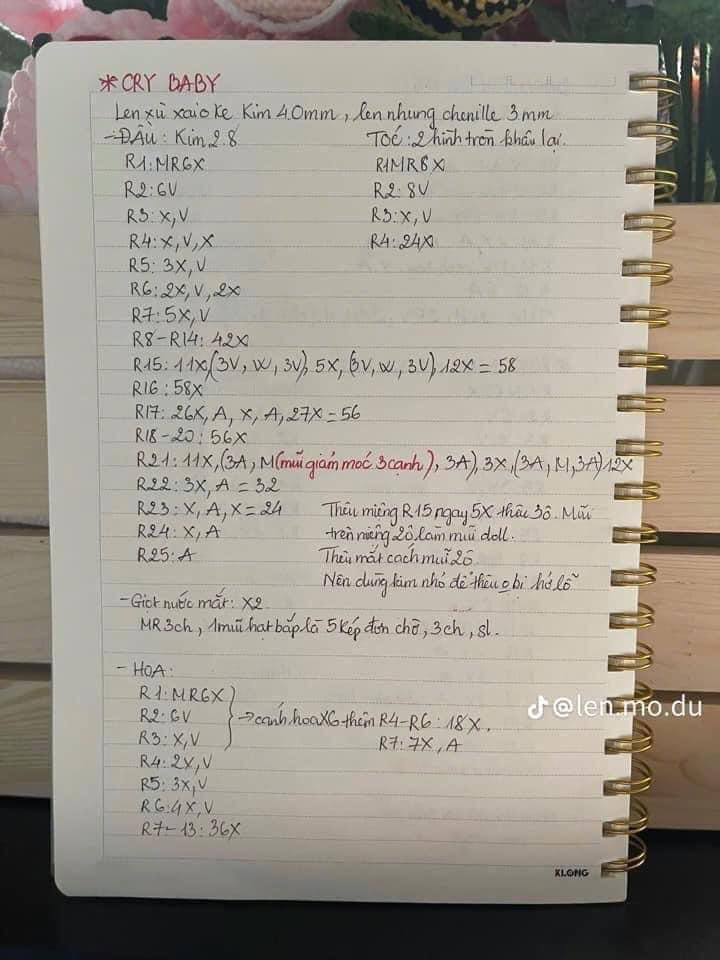 Búp bê khóc dễ thương, mẫu móc len độc đáo cho bạn