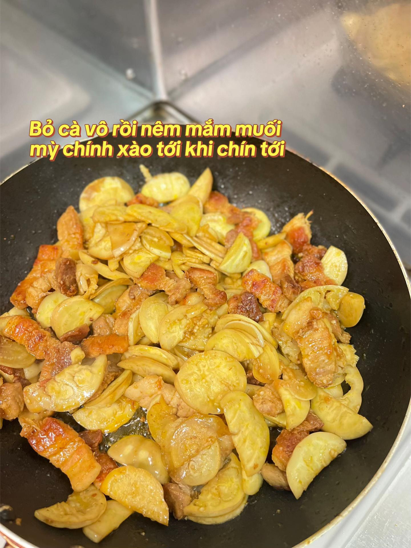 Cà pháo xào thịt ba chỉ