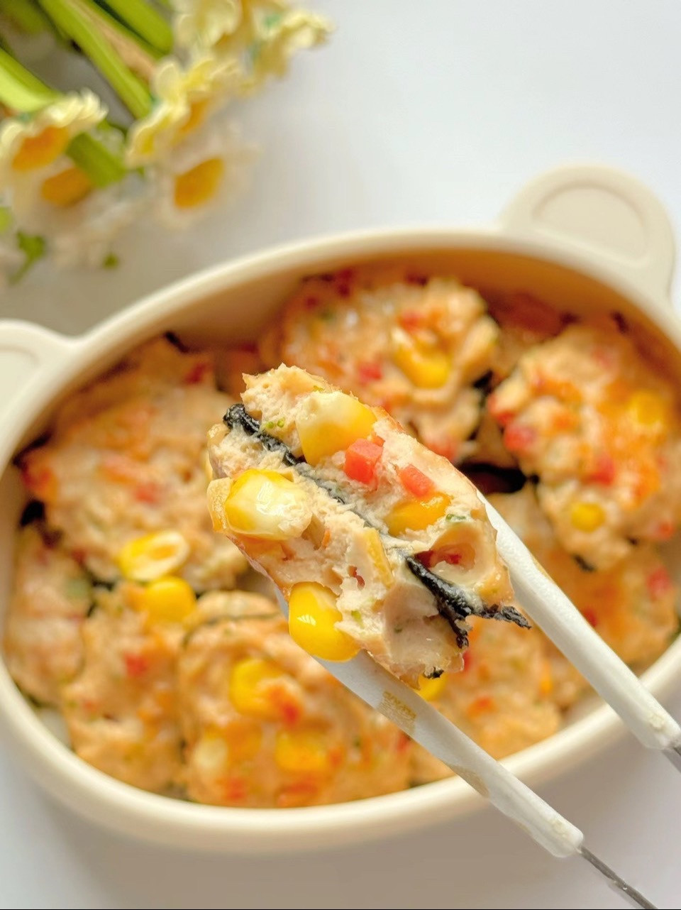 Chả Gà Rong Biển Giòn Rụm Cho Bé Yêu Thích Mê