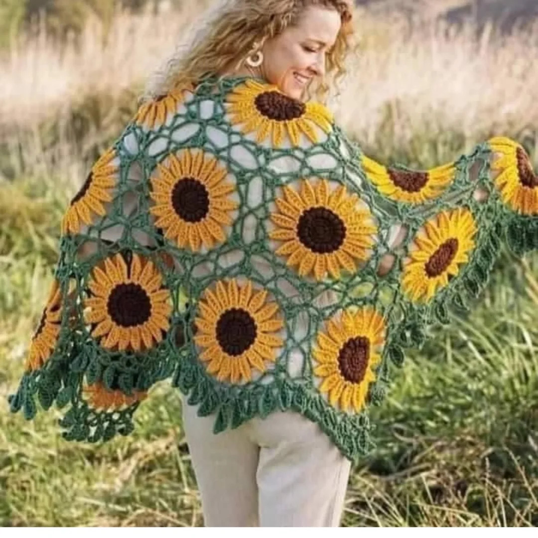 Charming Floral Crochet Shawl Pattern for Elegant Style