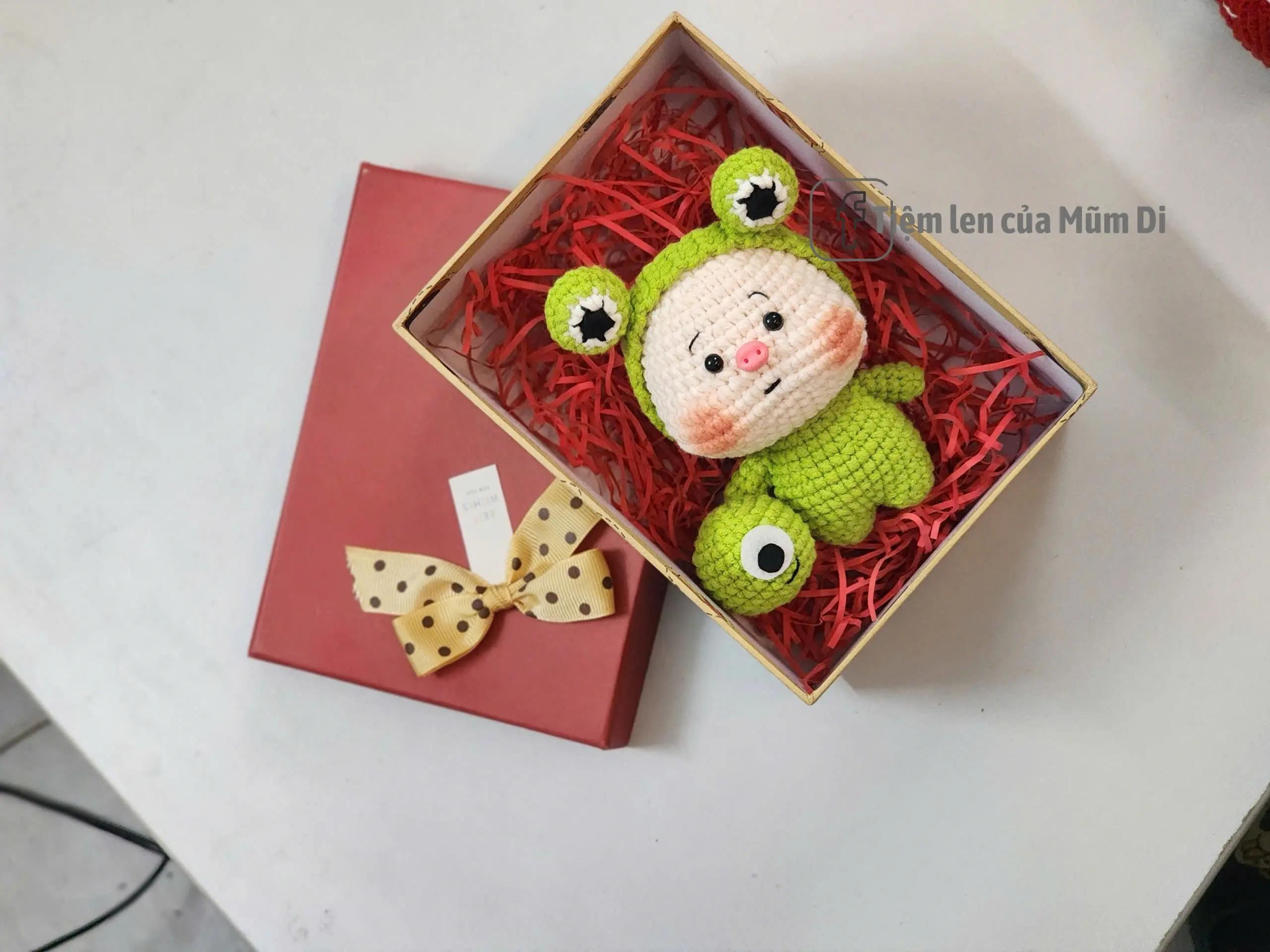 Chart móc len thú bông dễ thương cho bé với mũ ếch