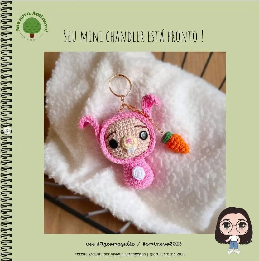 Chaveiro de Amigurumi de Coelho com Cenoura - Receita Grátis