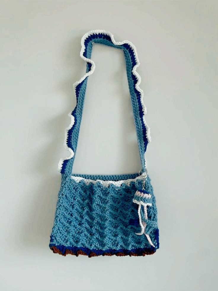 Crochet Baby Outfit with Starfish and Ruffles in Pastel Blue