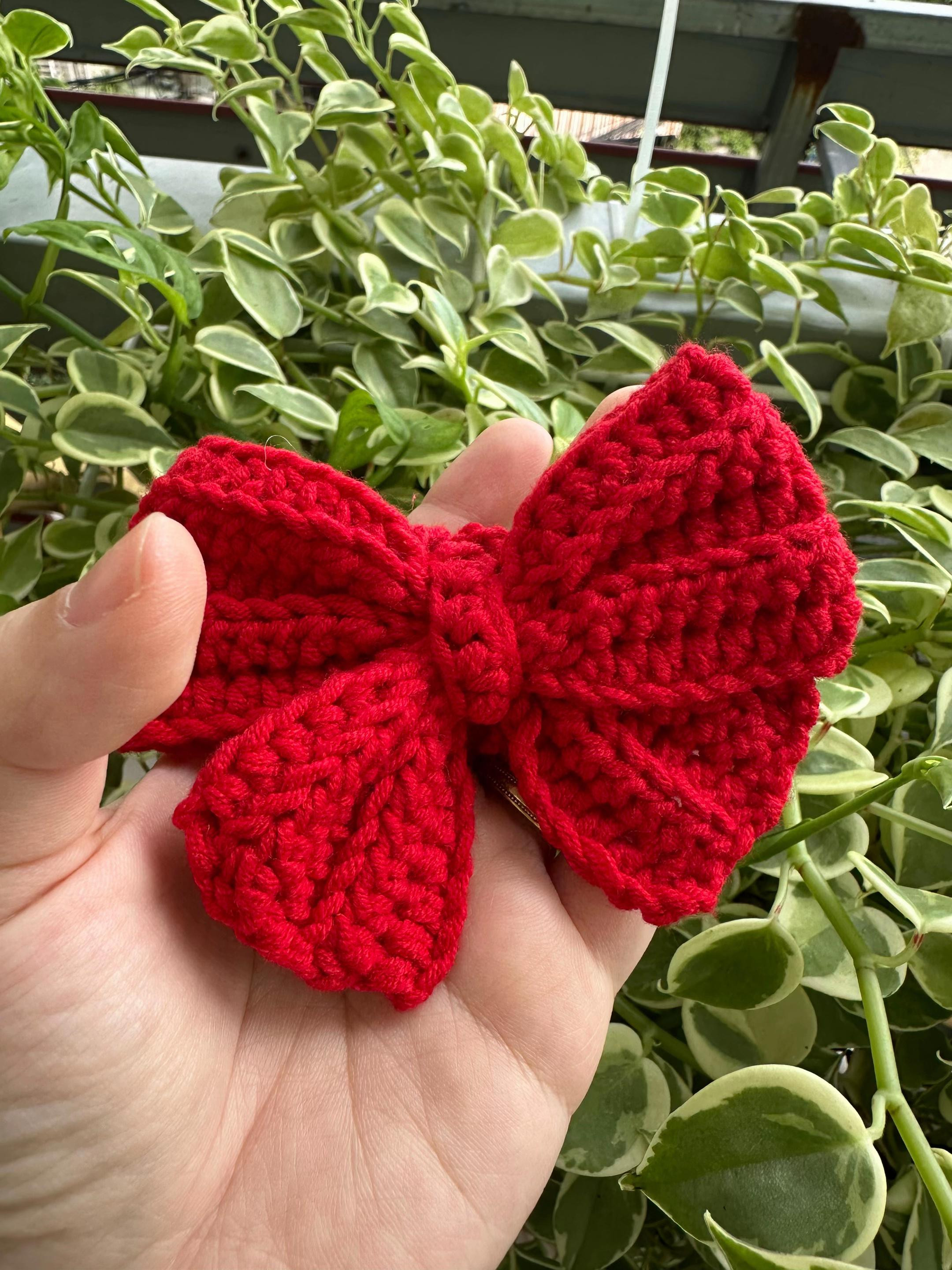 Crochet Bow Pattern: Create a Beautiful Red Bow Step by Step