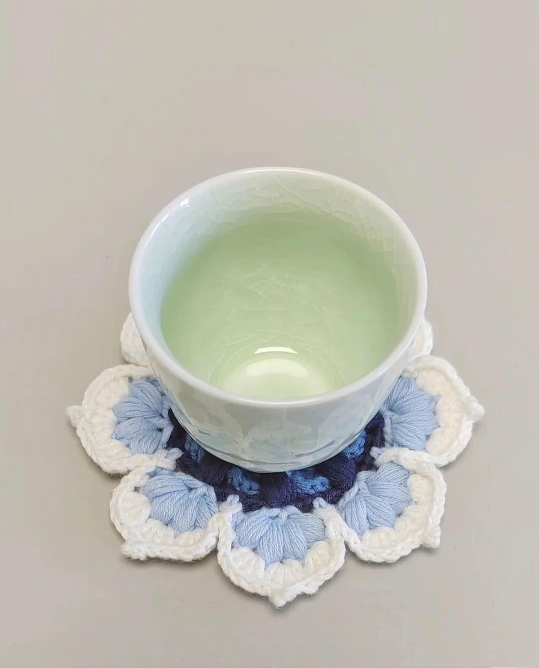 Crochet Floral Coaster for a Relaxing Tea Time Experience