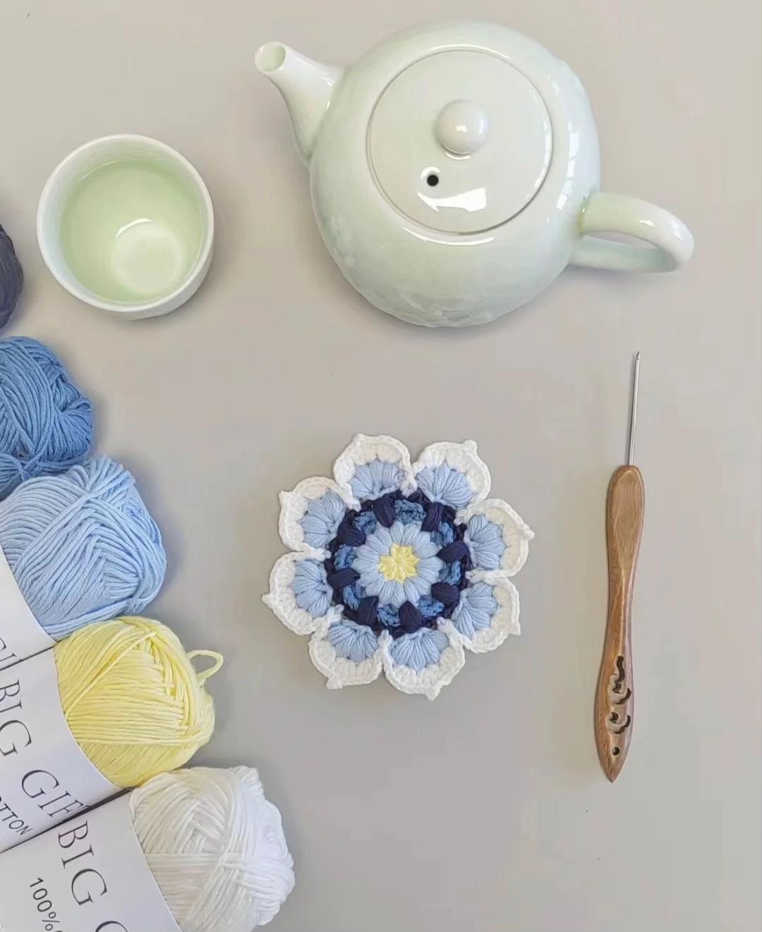 Crochet Floral Coaster for a Relaxing Tea Time Experience