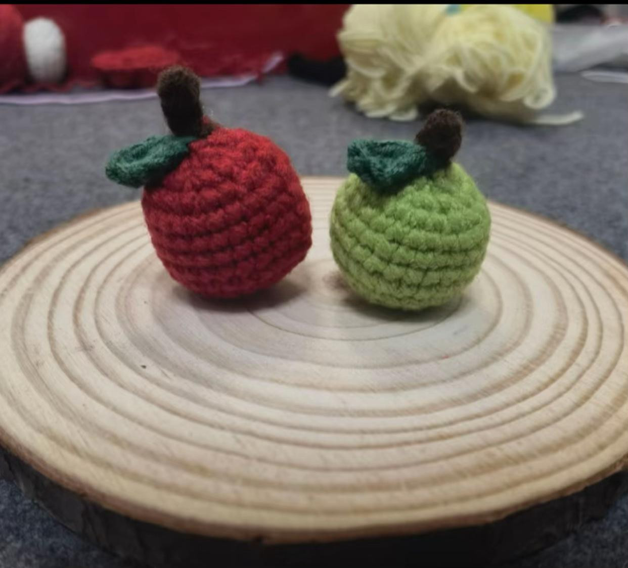 Crochet Mini Fruits Using Vibrant Yarn Colors for a Fun Project