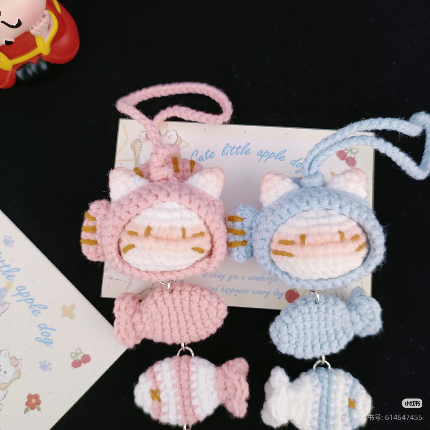 Cute Crochet Cat and Fish Keychain Set in Pastel Colors