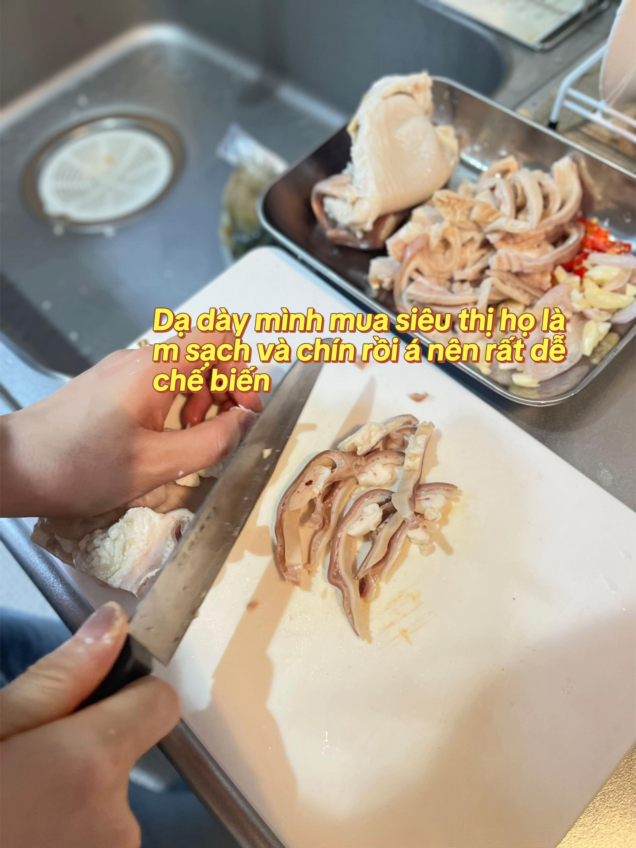 Dạ Dày Xào Dưa Chua, Thơm Ngon Đậm Đà Hương Vị