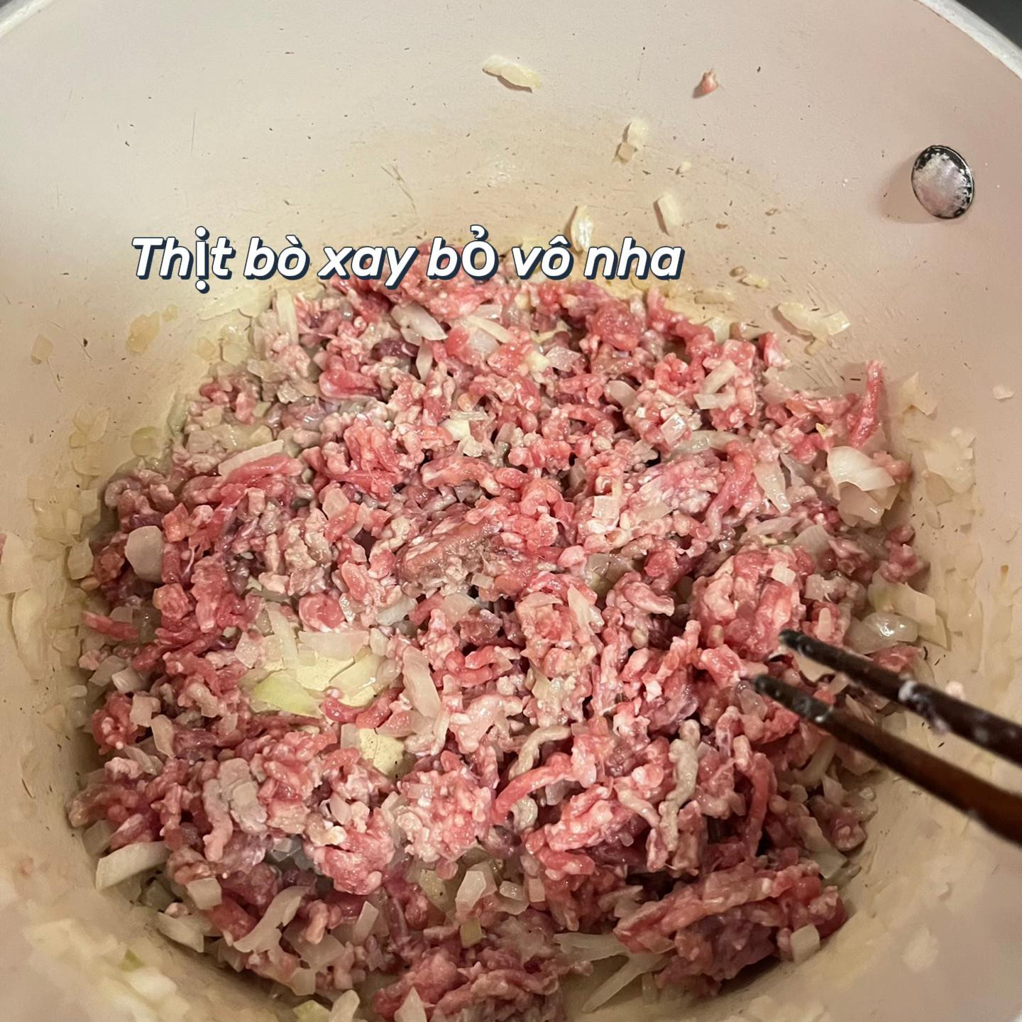 Đậu Non Thịt Băm Đậm Đà Trong Bát Xinh