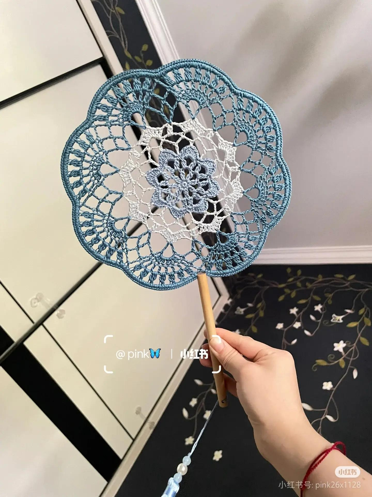 Delicate Crochet Lace Fan with Green and Beige Yarns