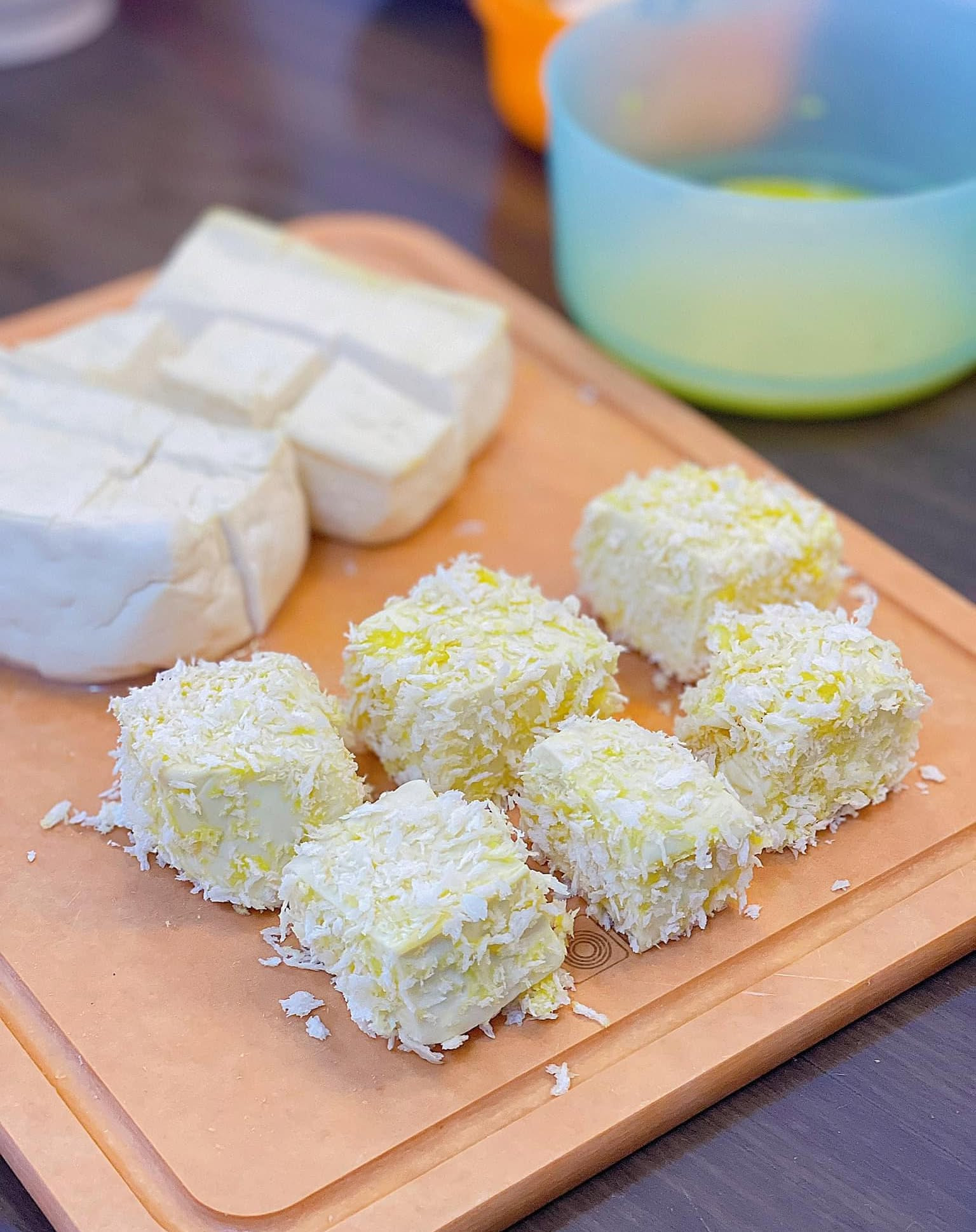 Đổi Vị Cả Nhà Với Đậu Hũ Chiên Trứng Muối Giòn Tan, Thơm Ngon Khó Cưỡng!