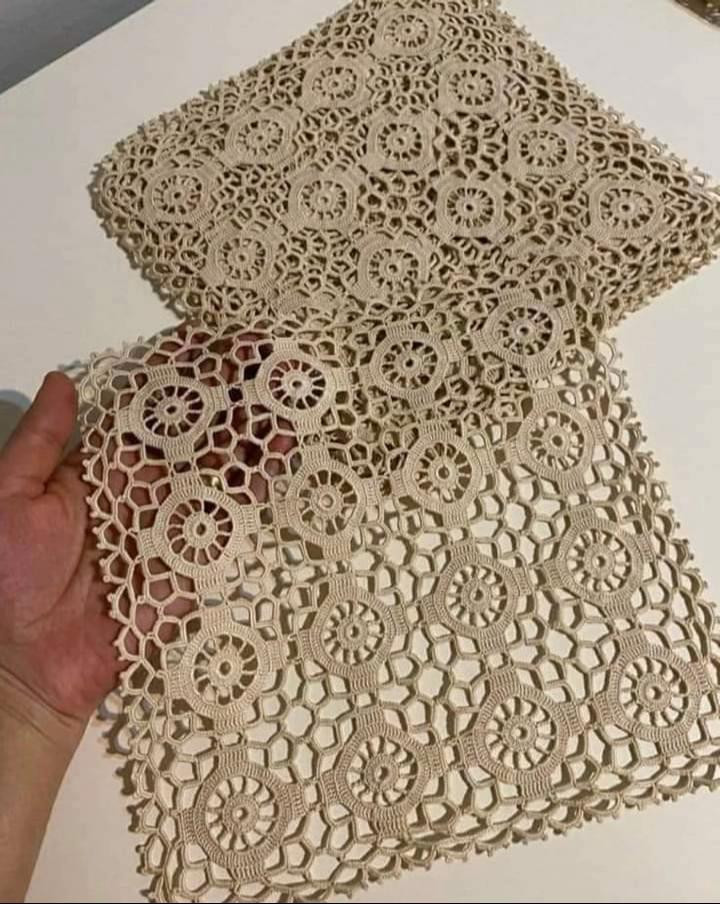 Elegant Crochet Lace Pattern for Coasters and Doilies