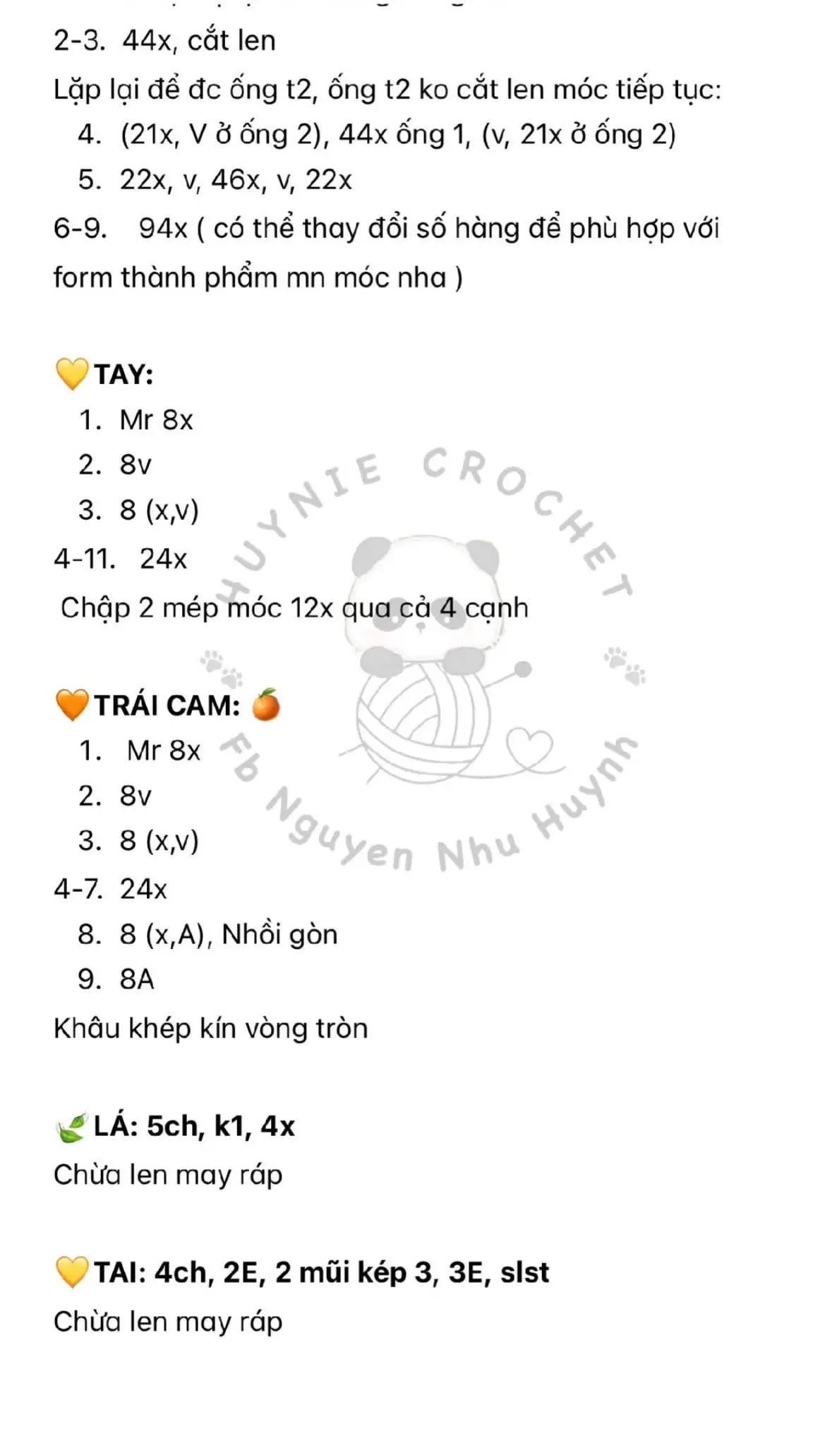 Gấu bông móc len vàng với quả cam trên đầu, đáng yêu và ngộ nghĩnh