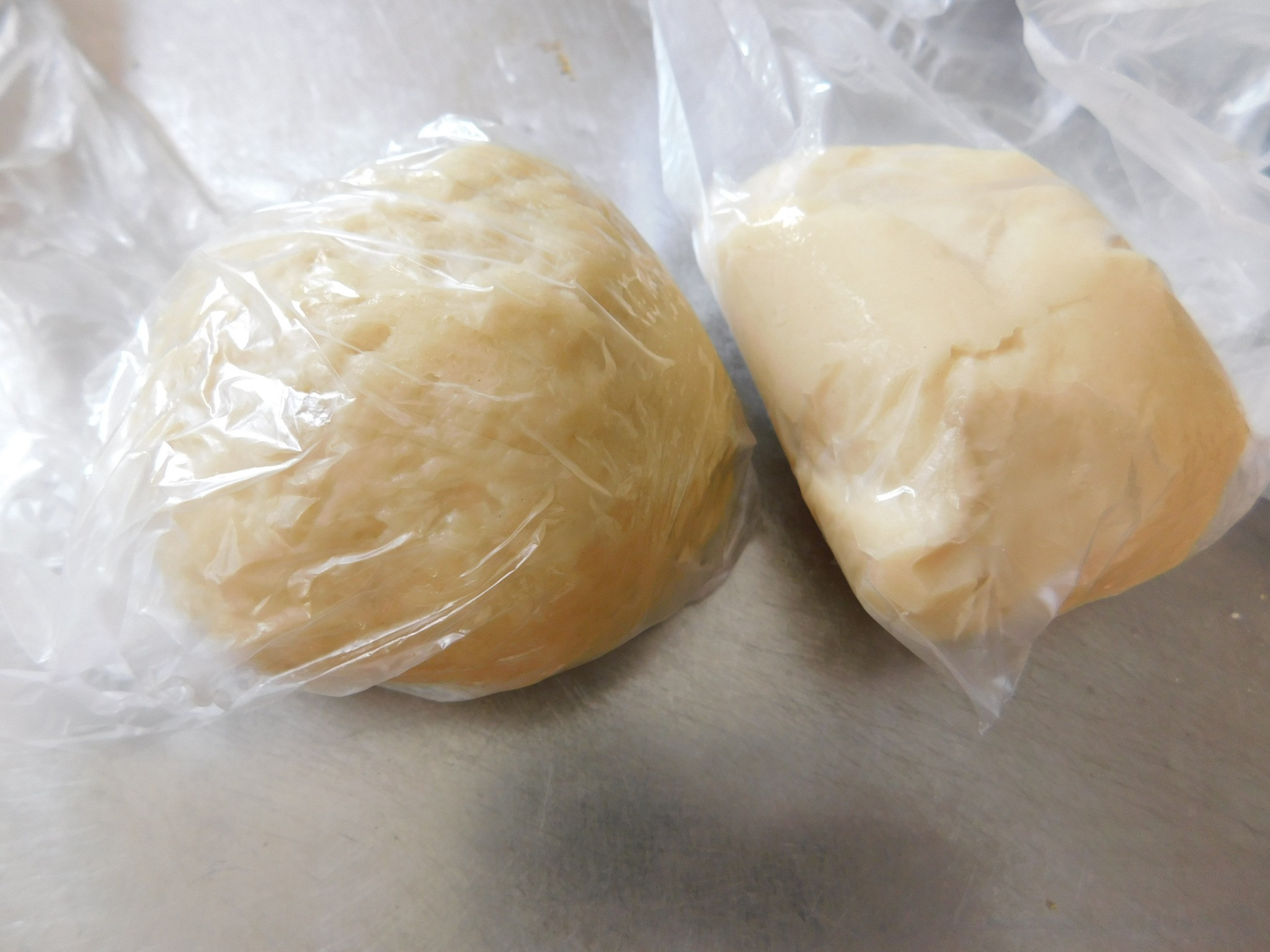 Hướng Dẫn Làm Bánh Pía Nhân Sầu Riêng Trứng Muối Thơm Ngon, Khó Cưỡng! 🥮