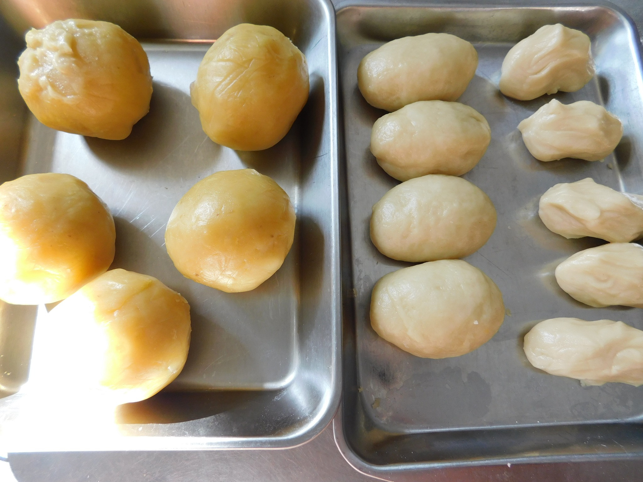 Hướng Dẫn Làm Bánh Pía Nhân Sầu Riêng Trứng Muối Thơm Ngon, Khó Cưỡng! 🥮