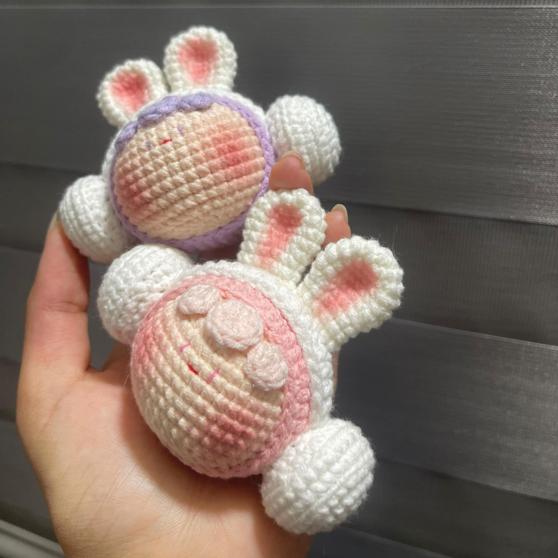 Hướng dẫn móc len thú nhồi bông thỏ đeo tai nghe dễ thương