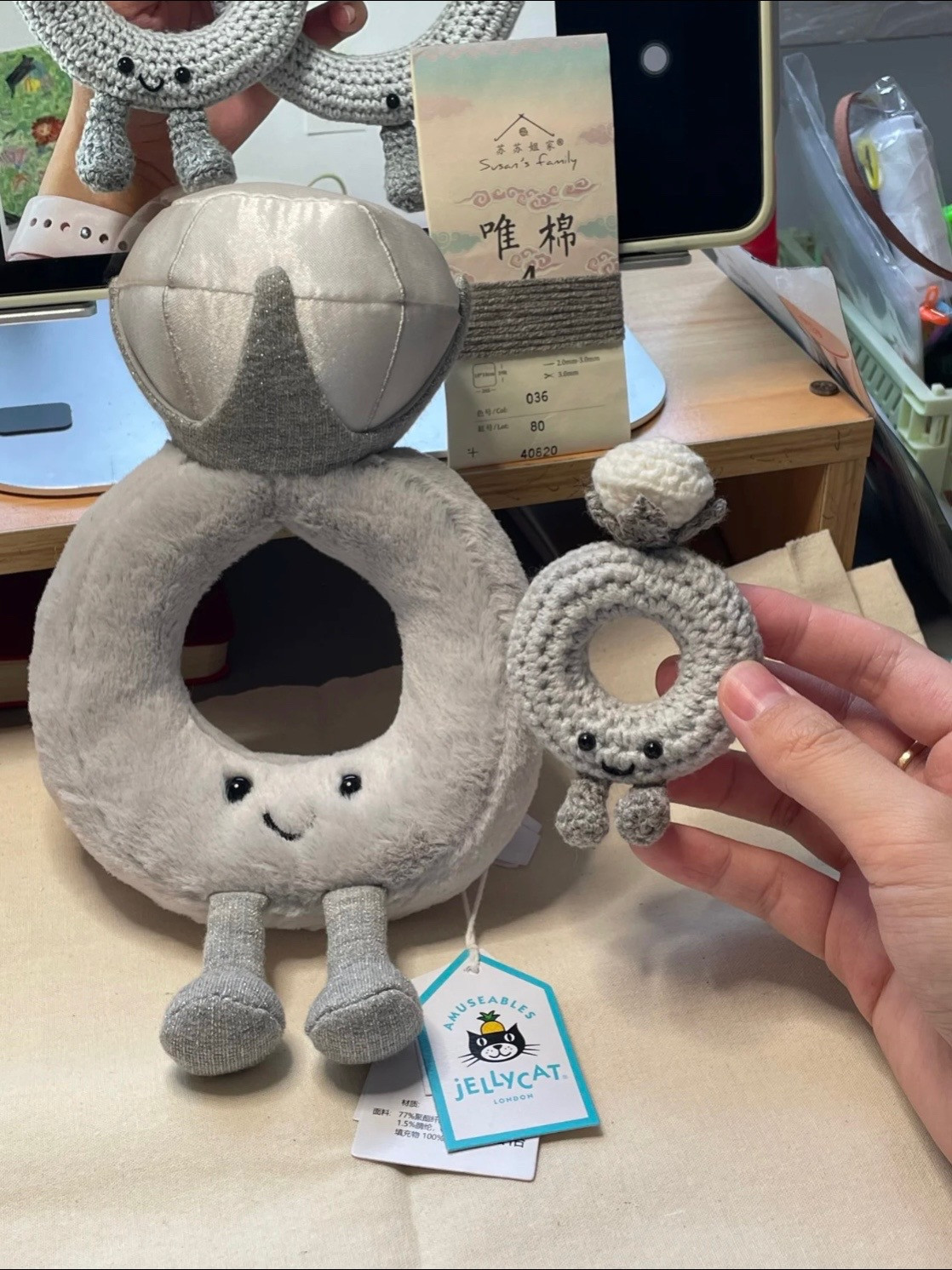 Hướng dẫn móc len vòng Jellycat dễ thương và chi tiết