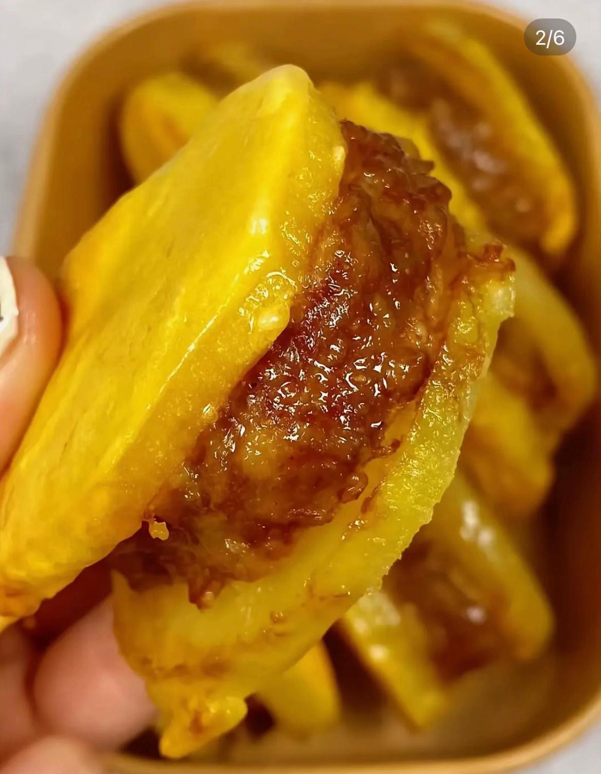 Khoai Tây Kẹp Thịt Chiên Giòn Đậm Đà Hương Vị