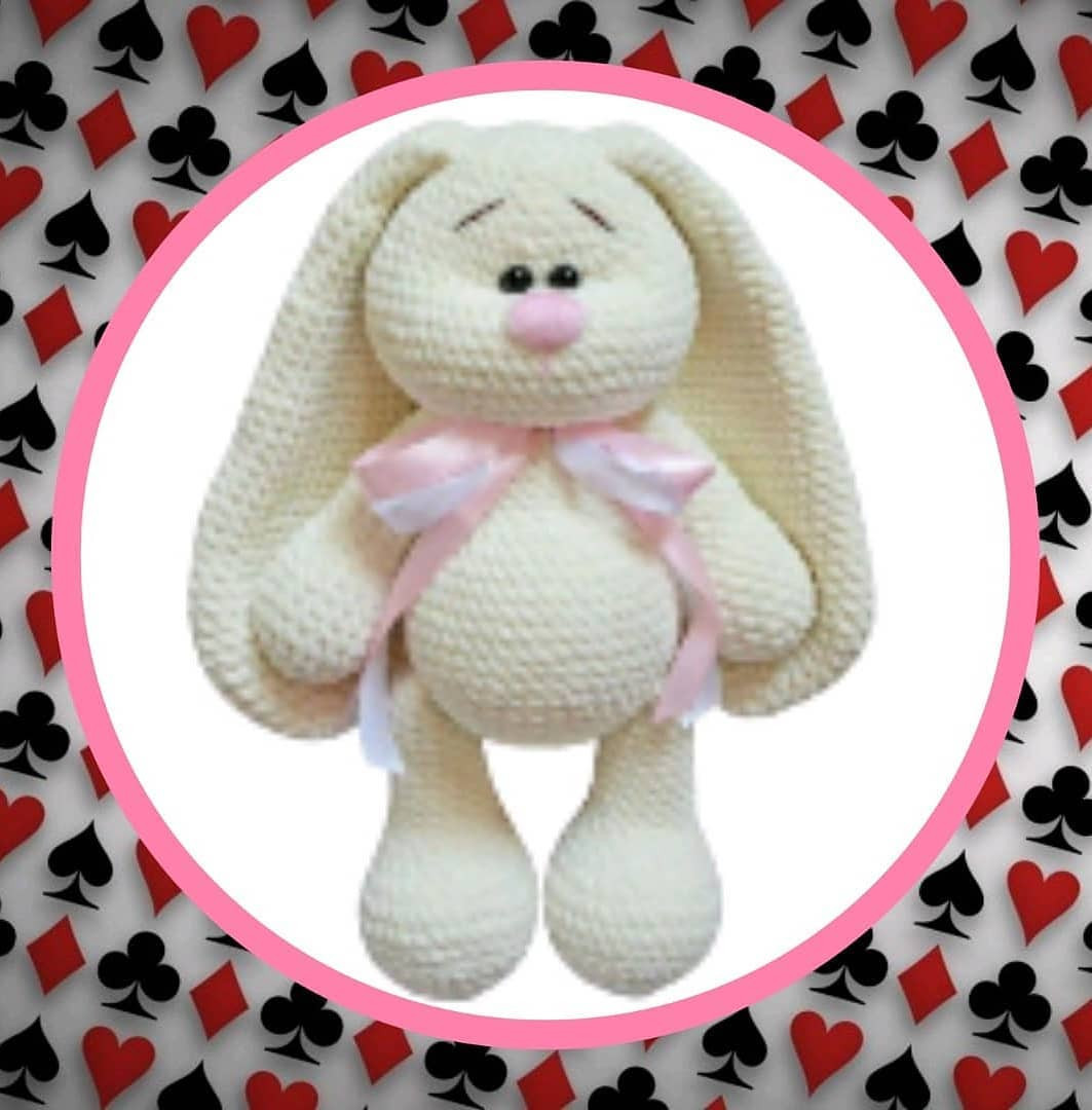 خرگوش بافتنی بامزه با پاپیون صورتی