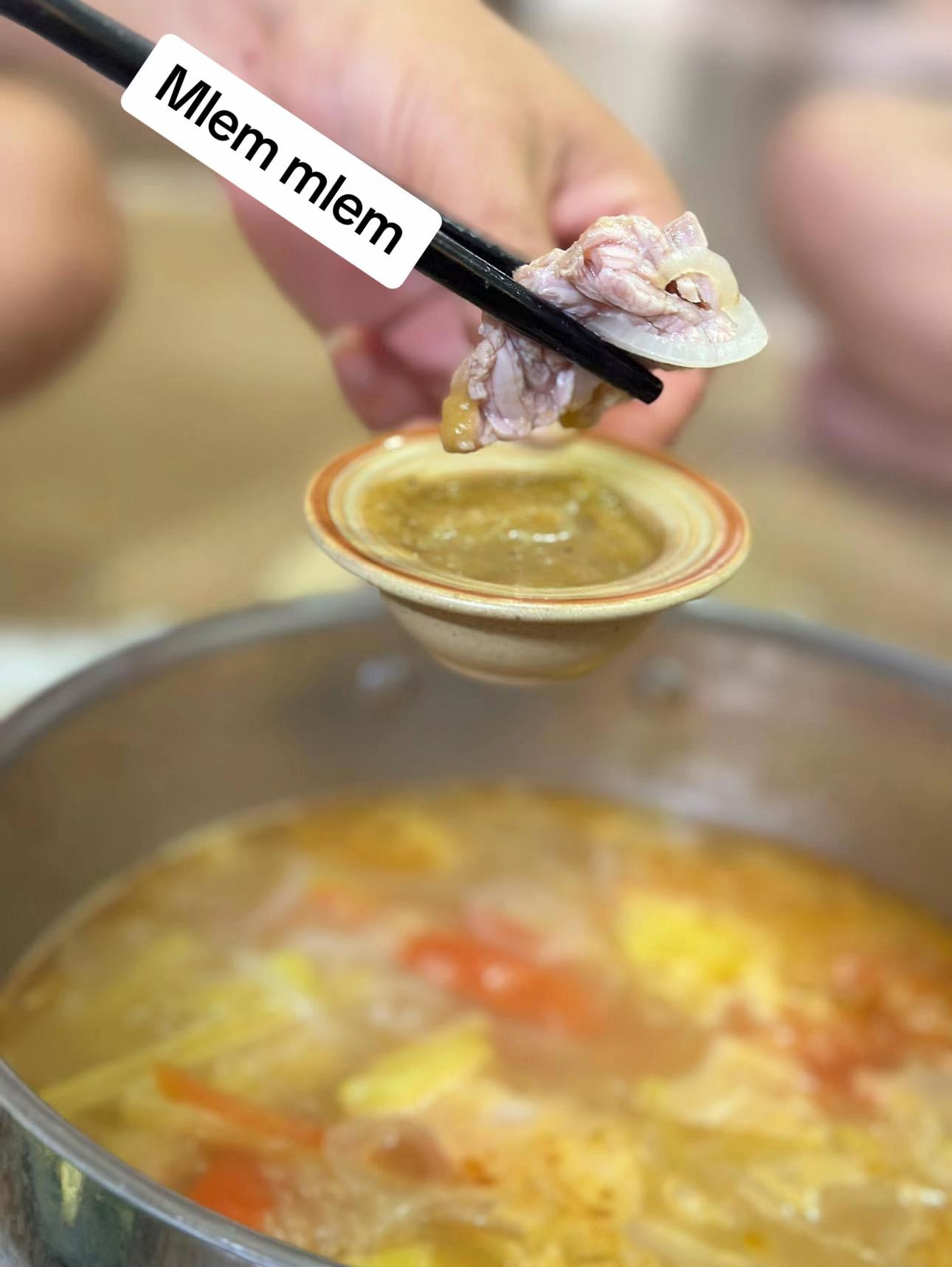 Lẩu Bò Nhúng Dấm - Thơm Ngon Khó Cưỡng Ngày Mưa