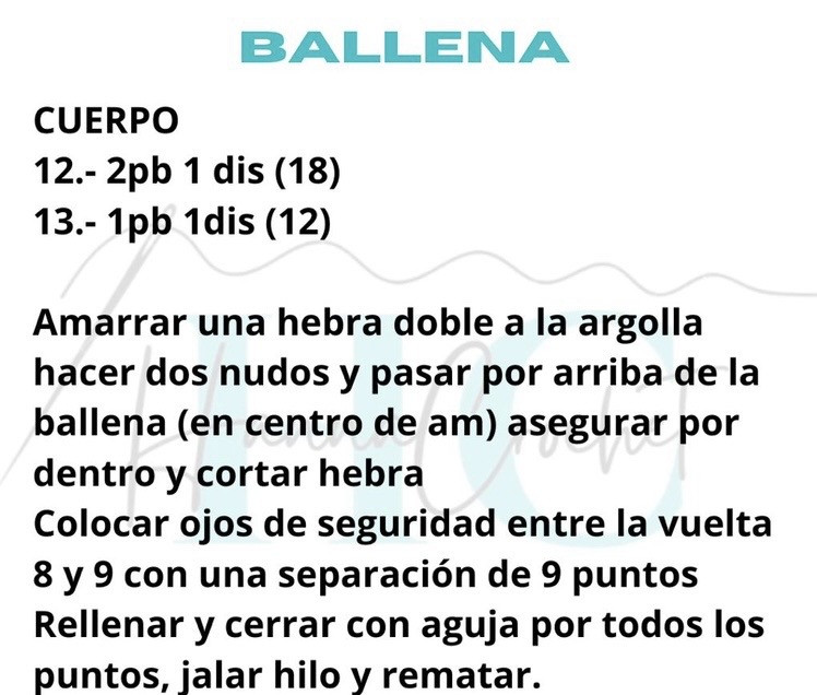 Llavero de ballena tejido a crochet en colores vibrantes