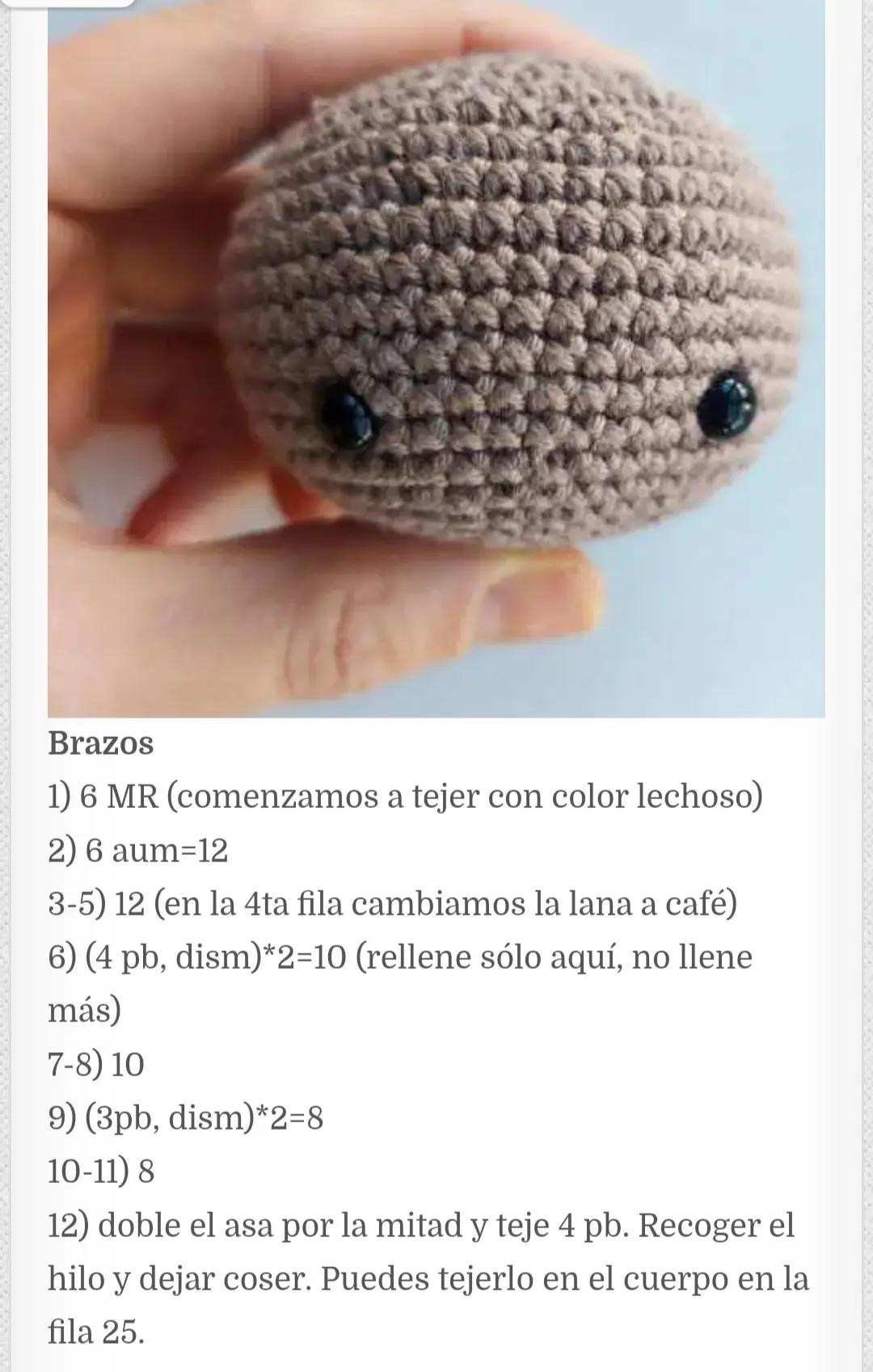 Muñeco de galleta de jengibre navideño con sombrero verde