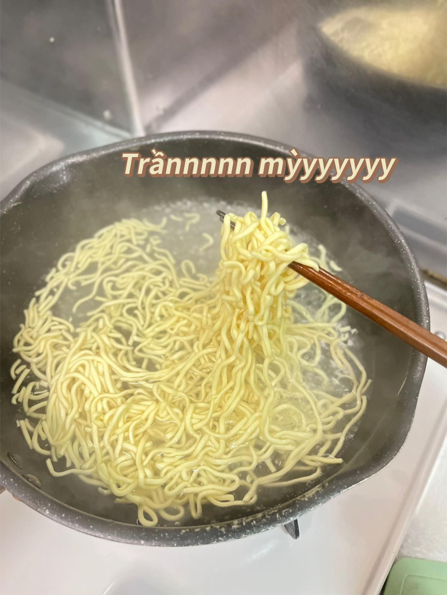 Mỳ xào bòa rau muống