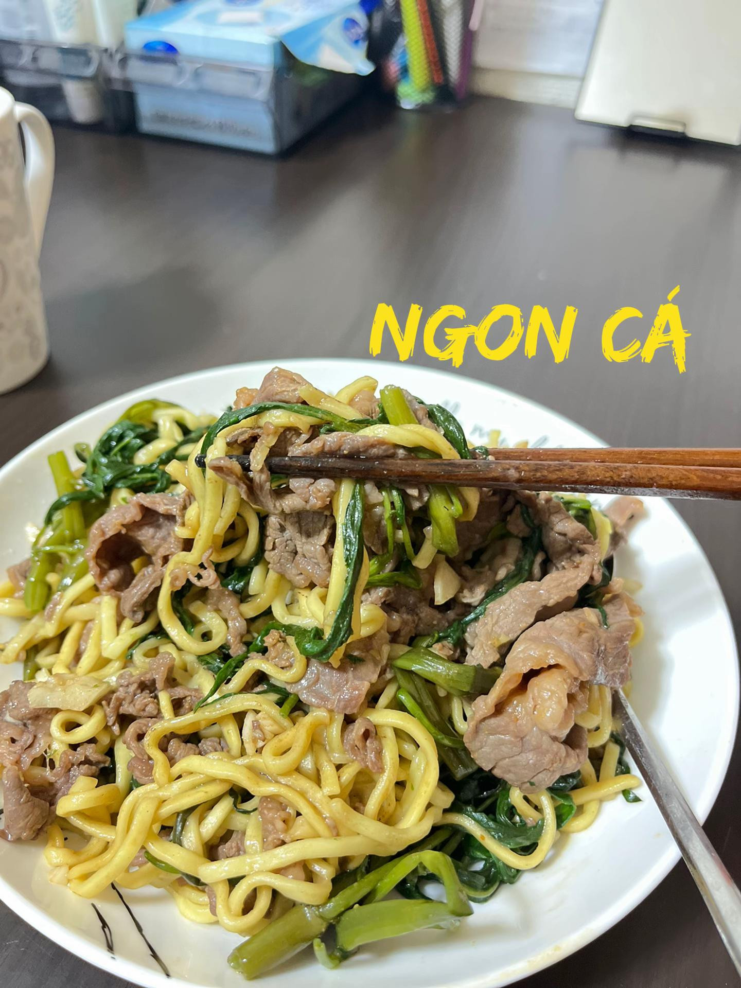 Mỳ xào bòa rau muống