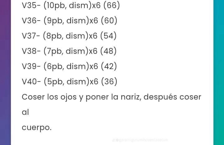 Patrón de Amigurumi de Pitufo Vanidoso para Juguete Hecho a Mano