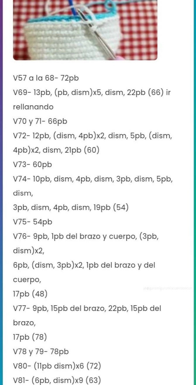 Patrón de Amigurumi de Pitufo Vanidoso para Juguete Hecho a Mano