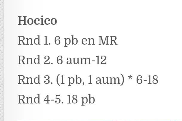 Patrón de crochet para muñeco de oso con camiseta roja
