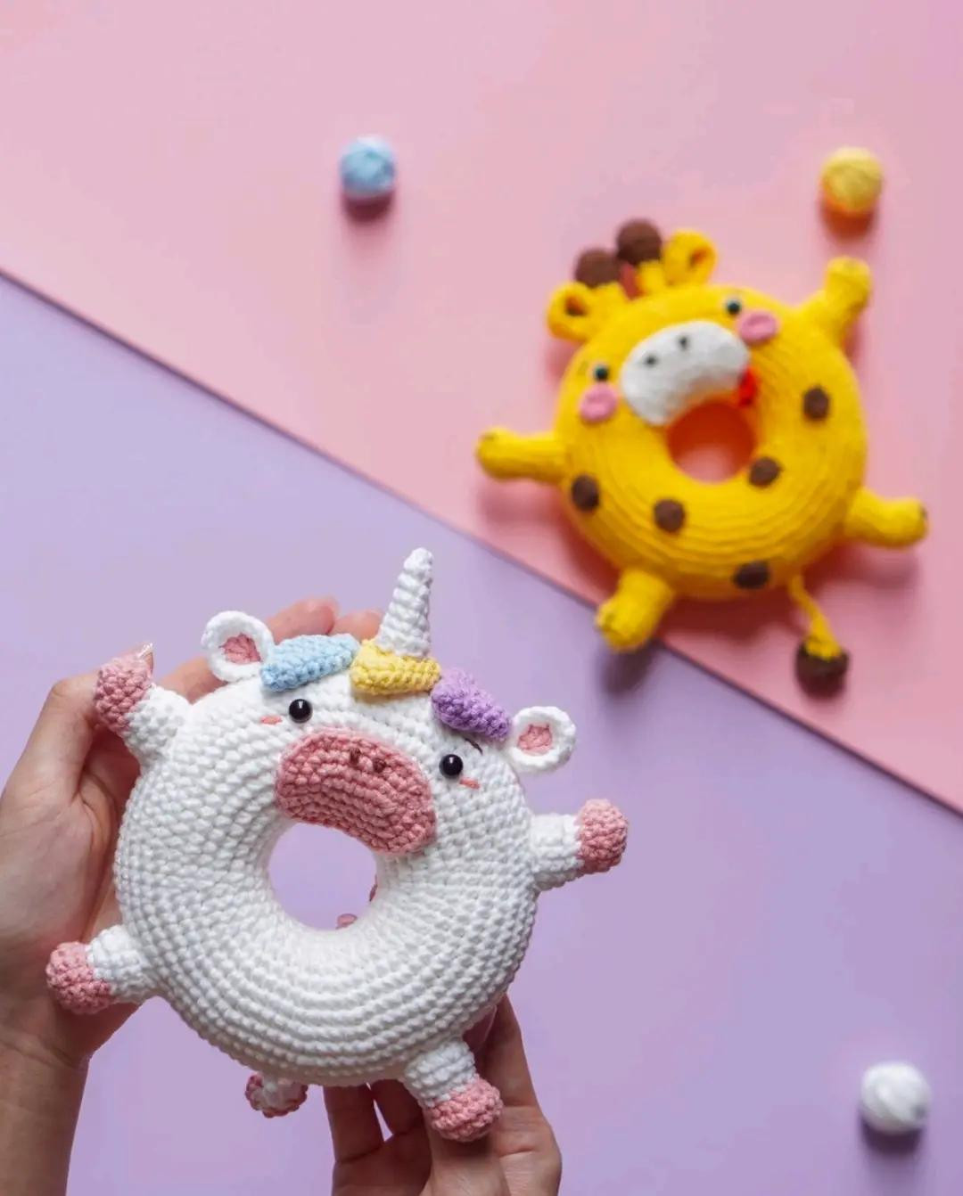 Patrón de tejido de juguete de jirafa y dragón