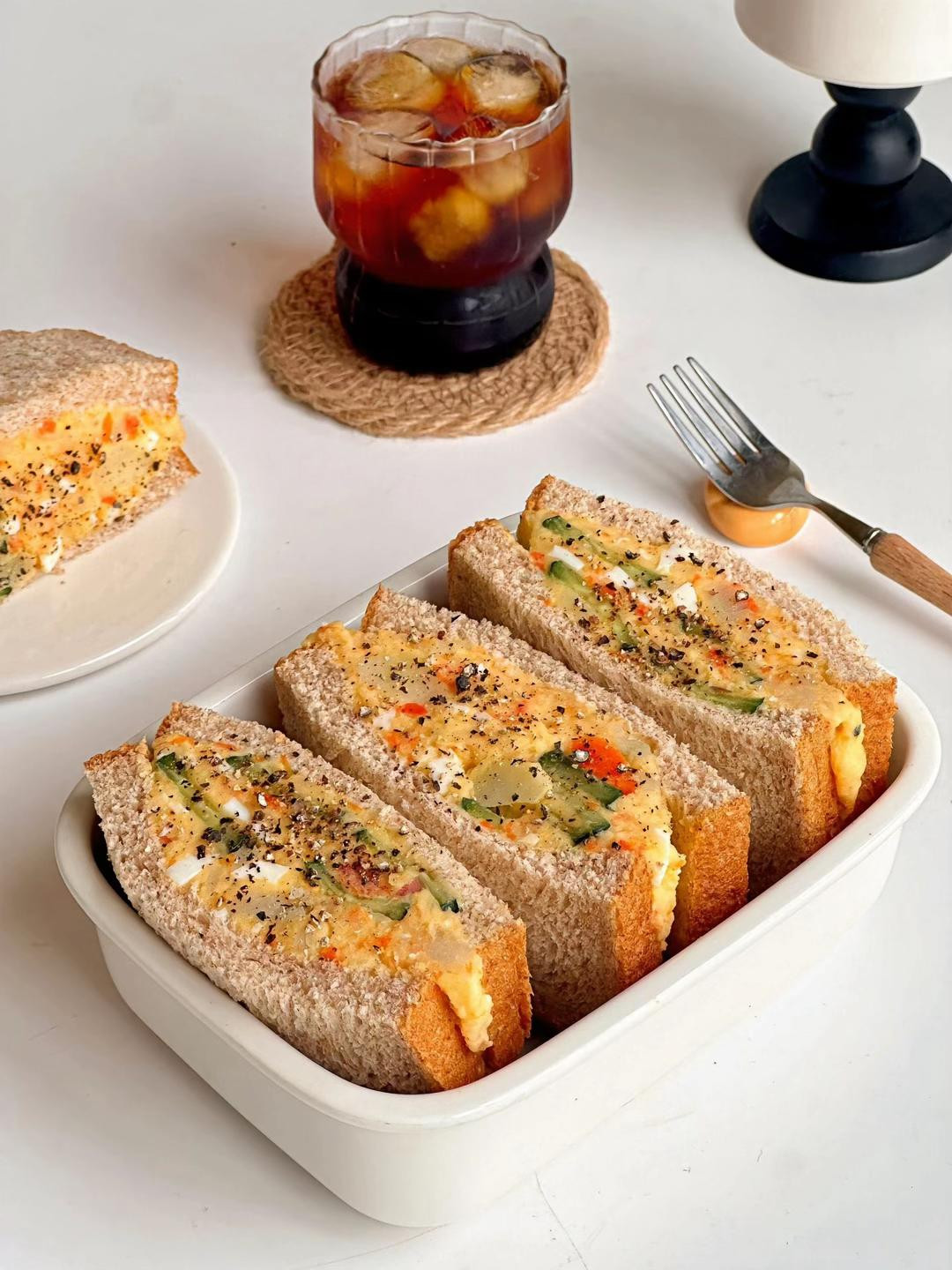 Sandwich Trứng Rau Củ Xốp Mềm