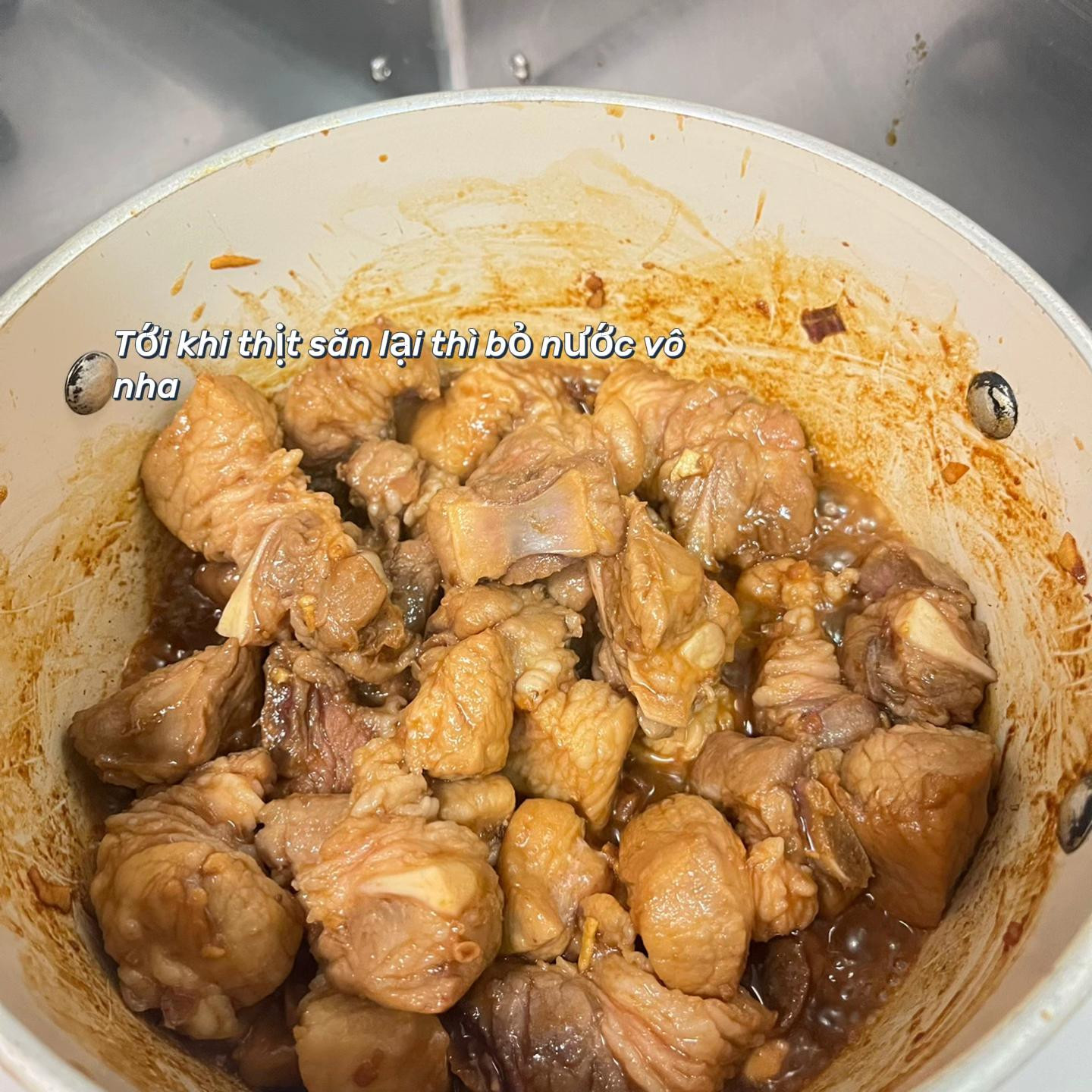 Sườn Rim Mặn Ngọt Đậm Đà, Mềm Mịn Tan Chảy