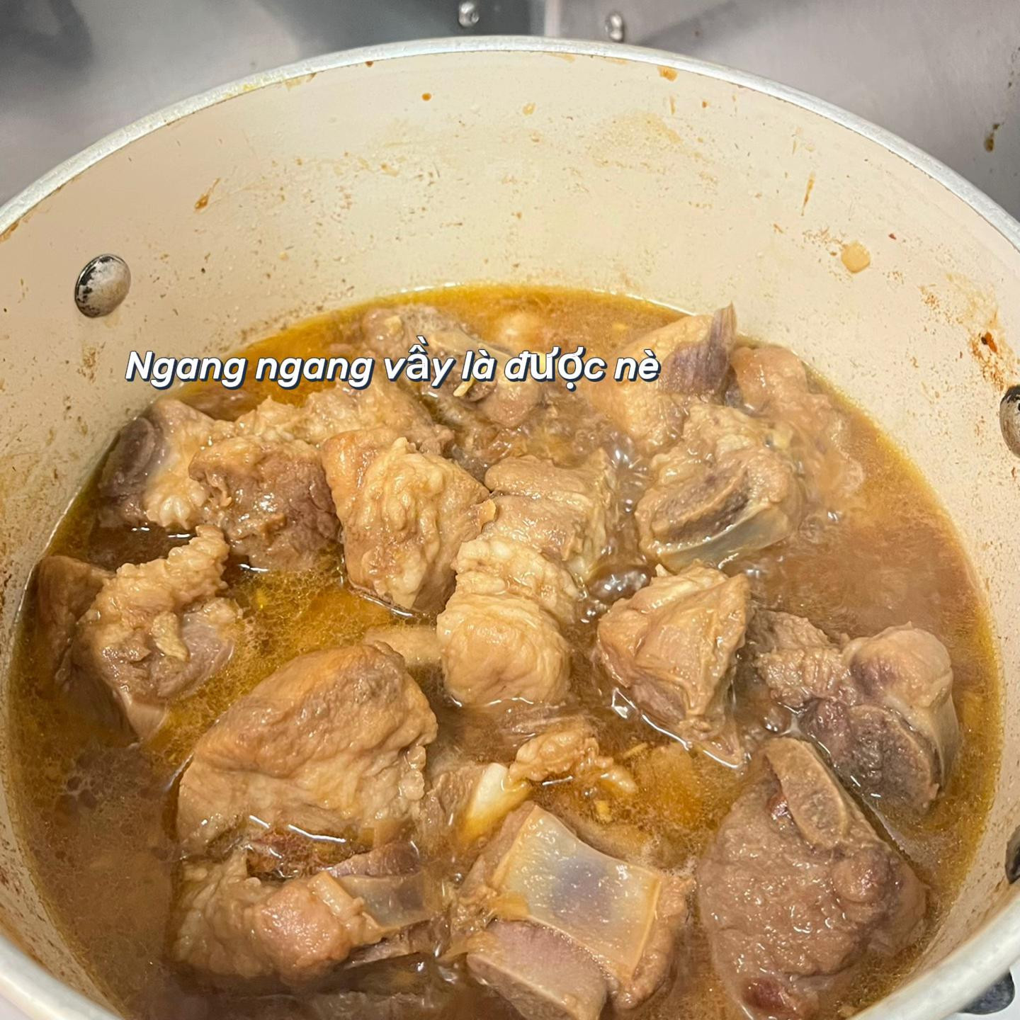 Sườn Rim Mặn Ngọt Đậm Đà, Mềm Mịn Tan Chảy