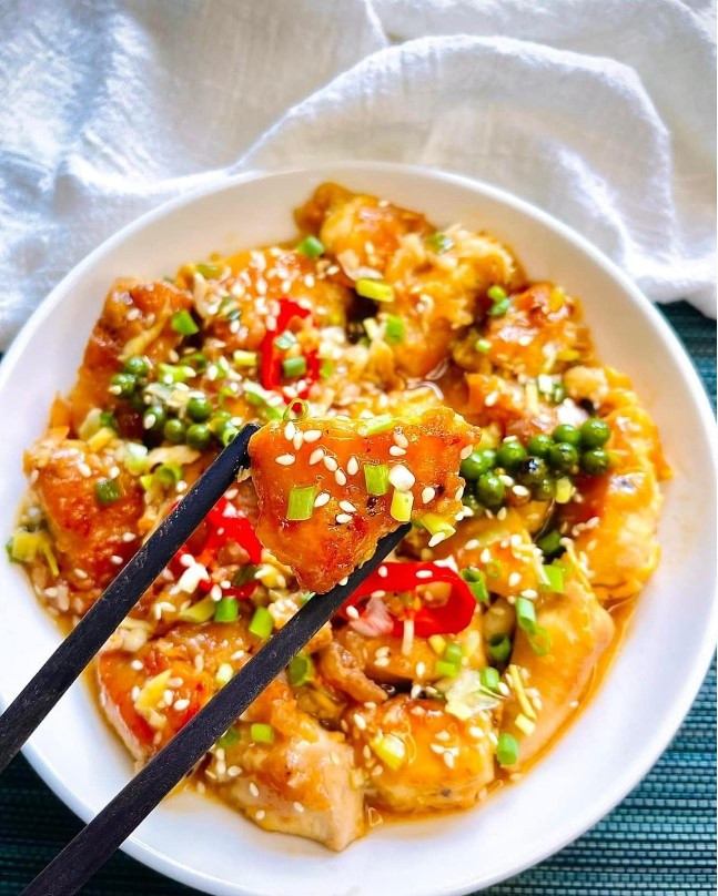 Ức gà giòn xốt cam thơm lừng, hương vị bùng nổ