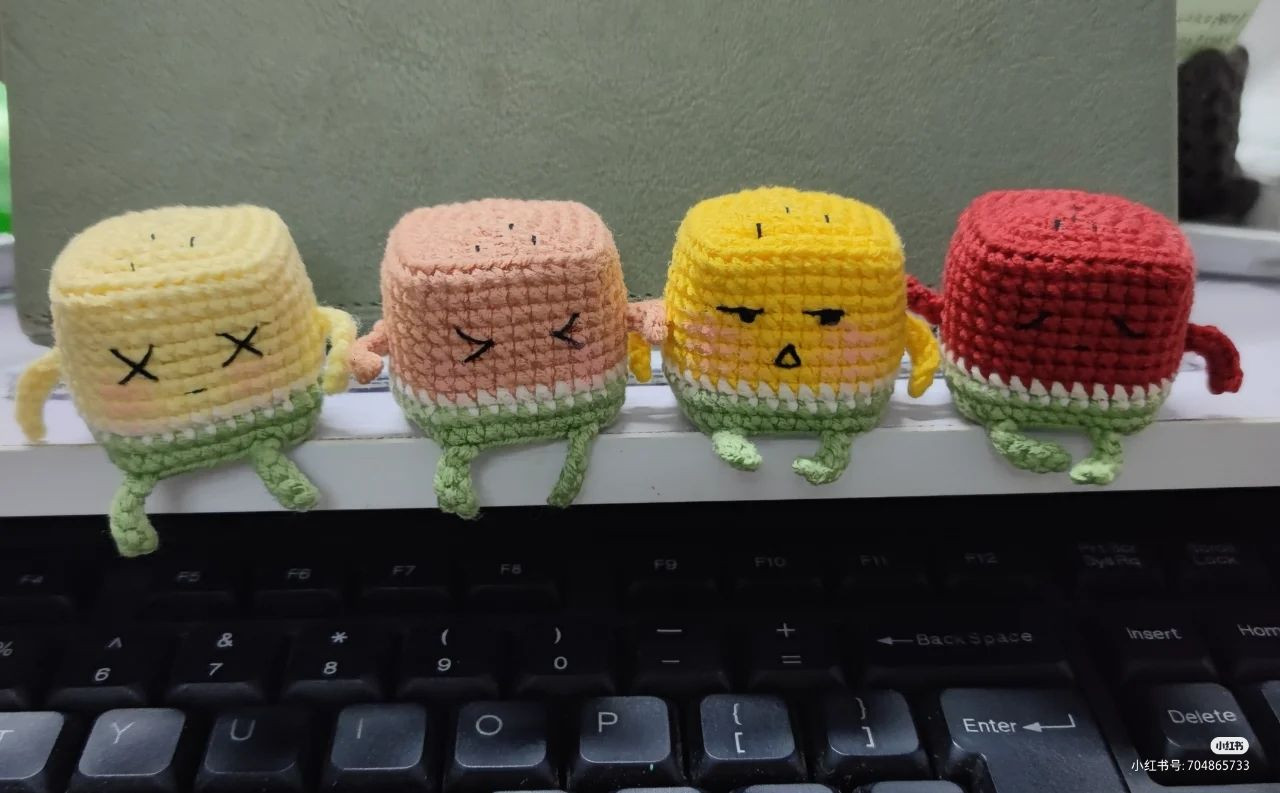Adorable Amigurumi Cube Characters for Crochet Enthusiasts